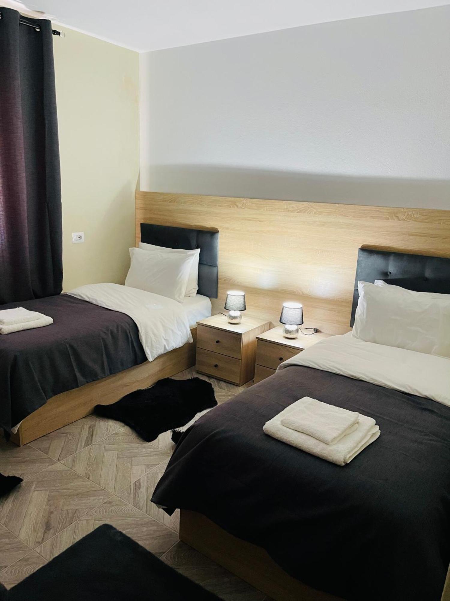 Thethi View Hotel *